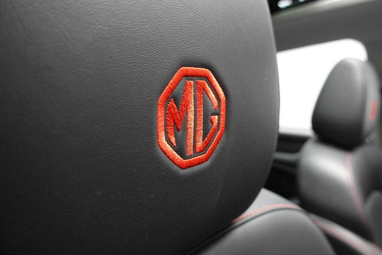 MG MG ZS - Image 20