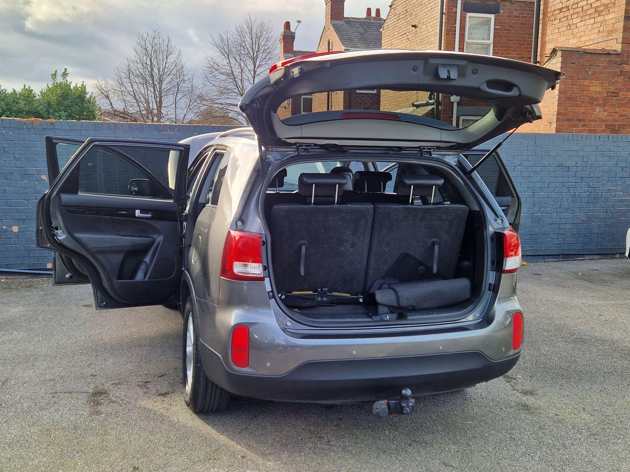 Kia Sorento - Image 19