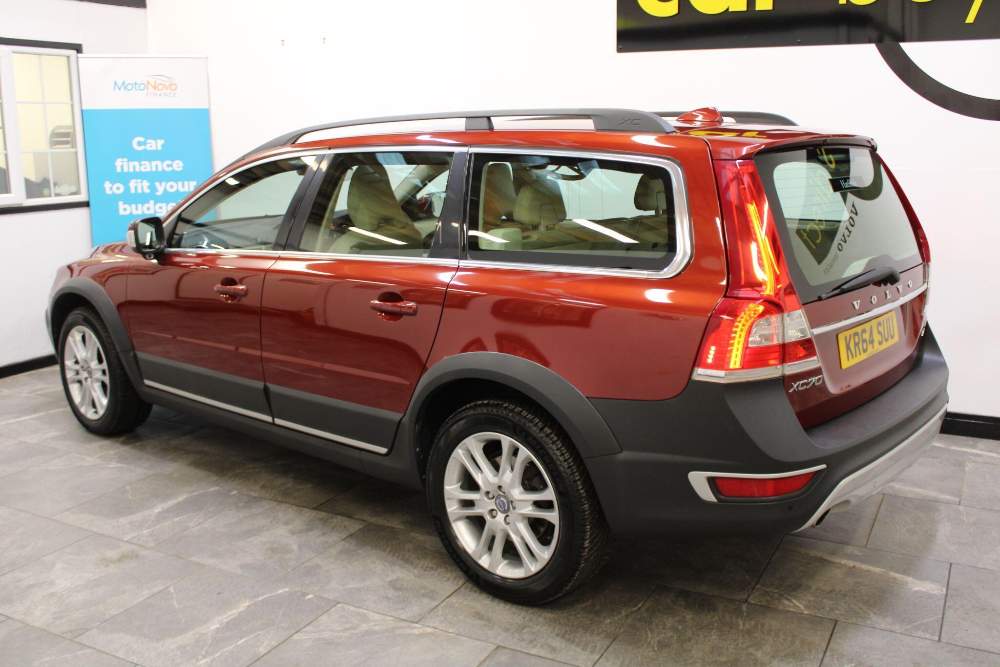 Volvo XC70 - Image 18