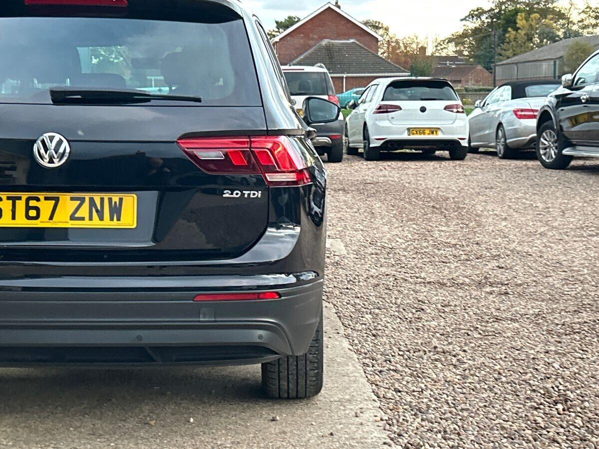 Volkswagen Tiguan - Image 15