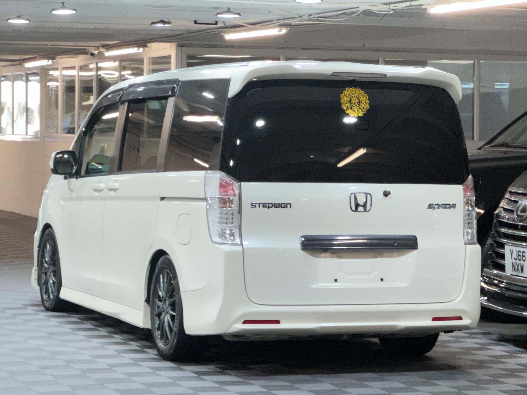 Honda Stepwagon - Image 3