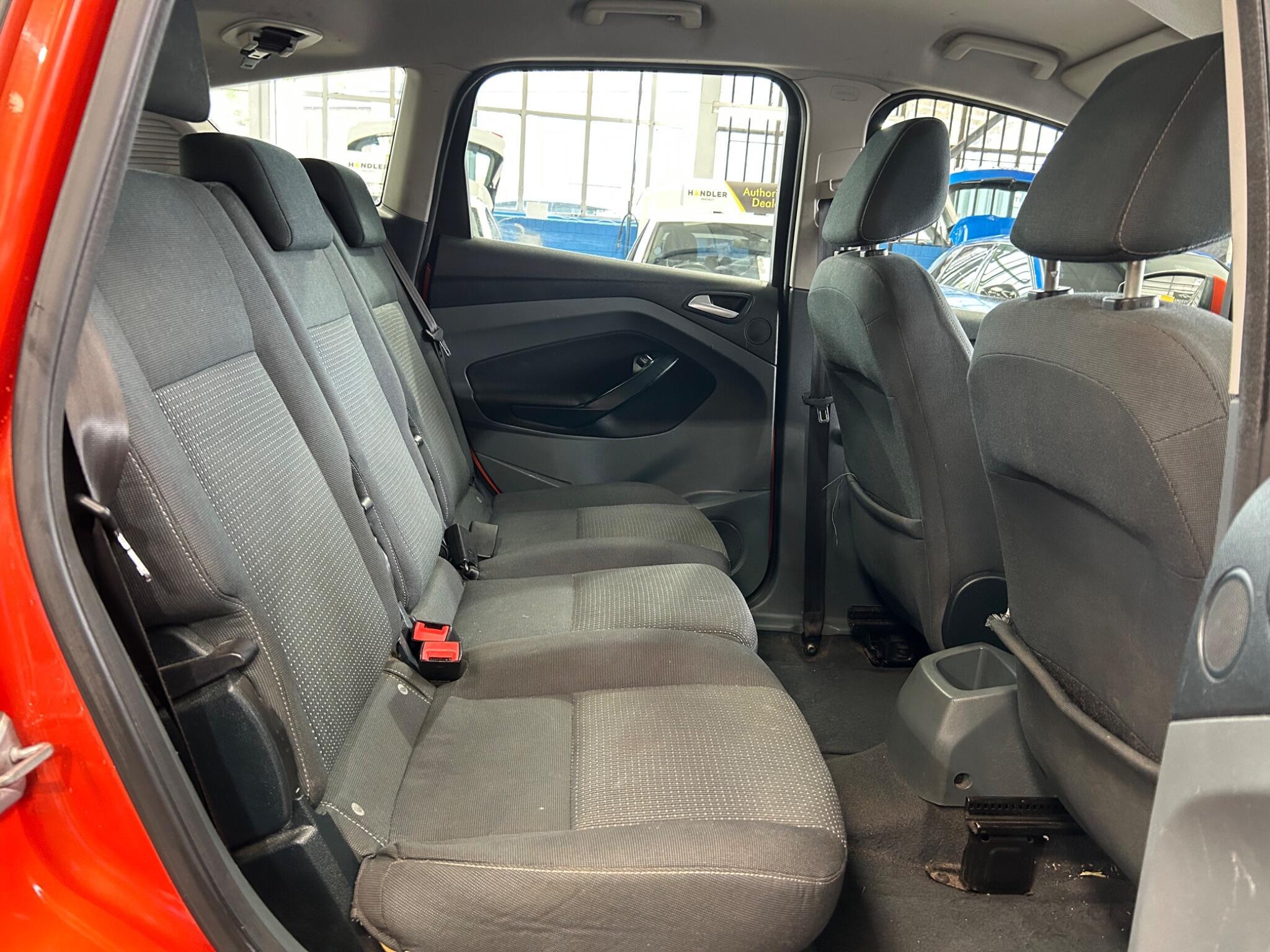 Ford C-MAX - Image 17