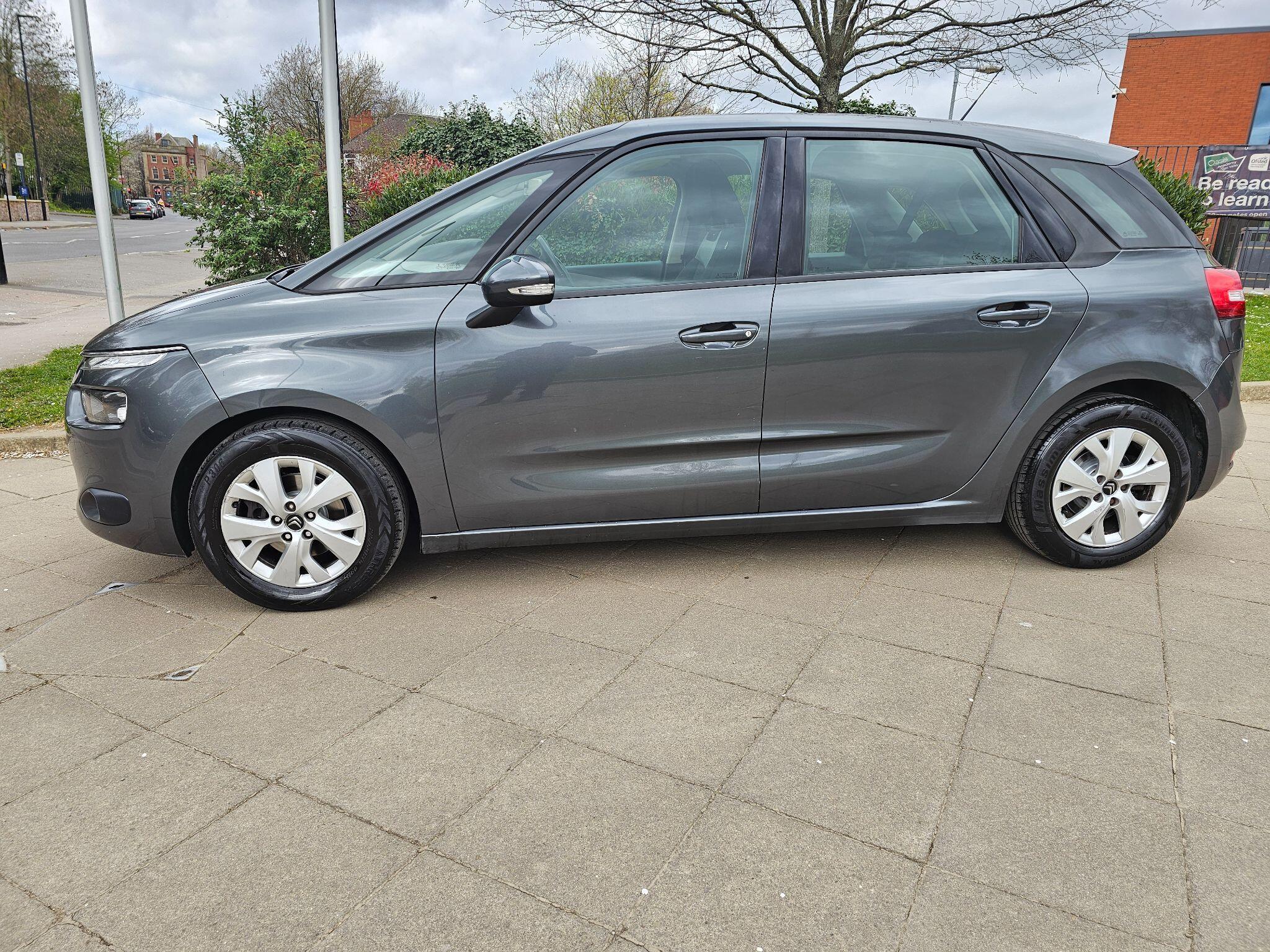 Citroen C4 Picasso - Image 14