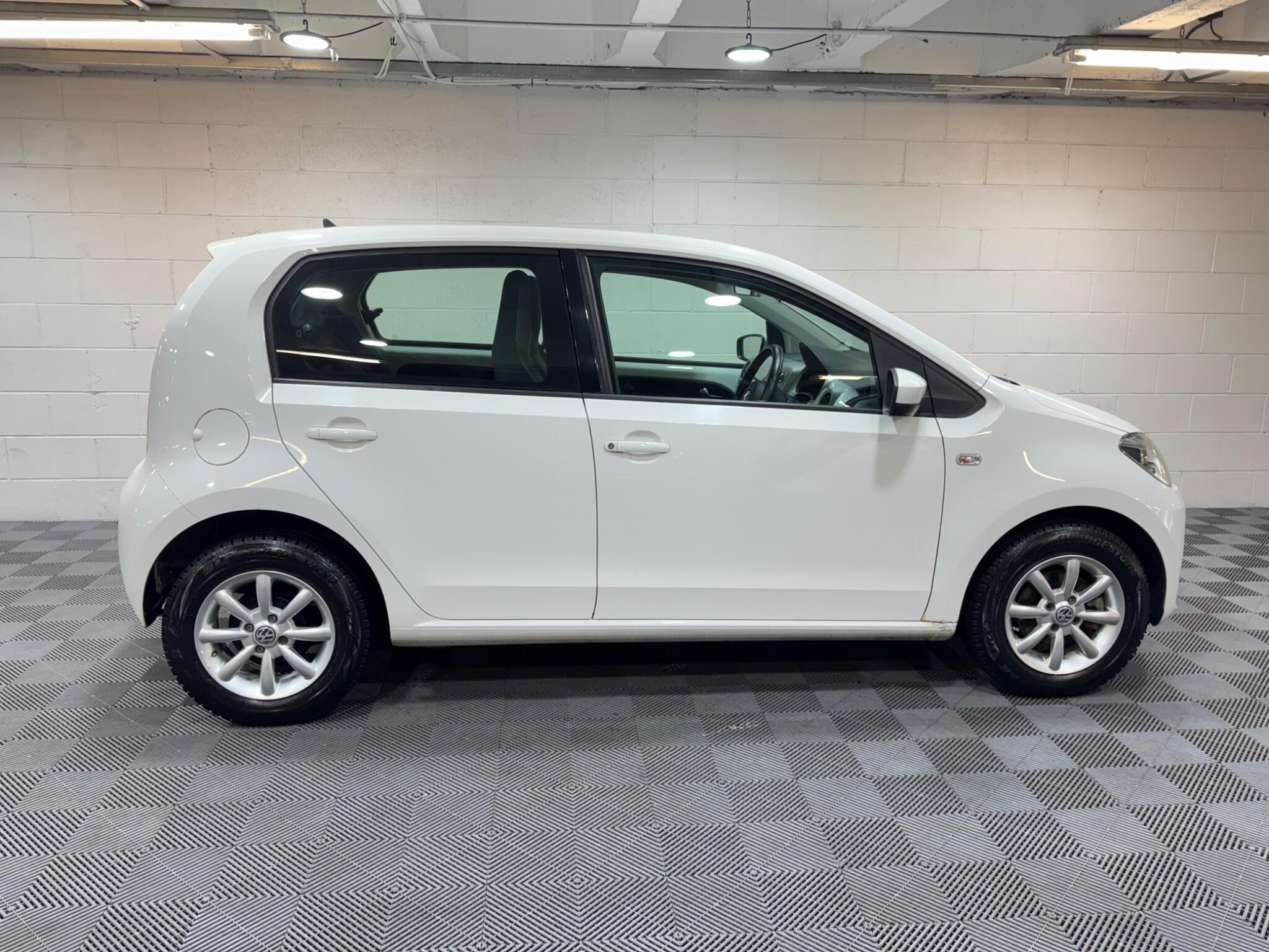 Volkswagen up! - Image 5