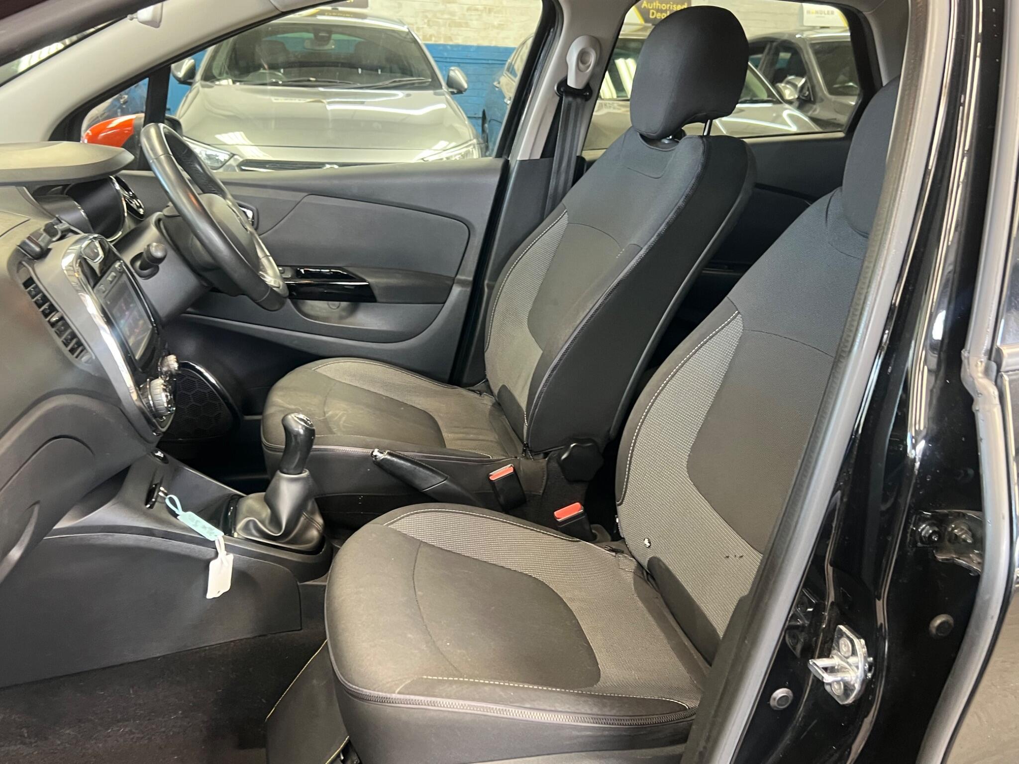 Renault Captur - Image 27