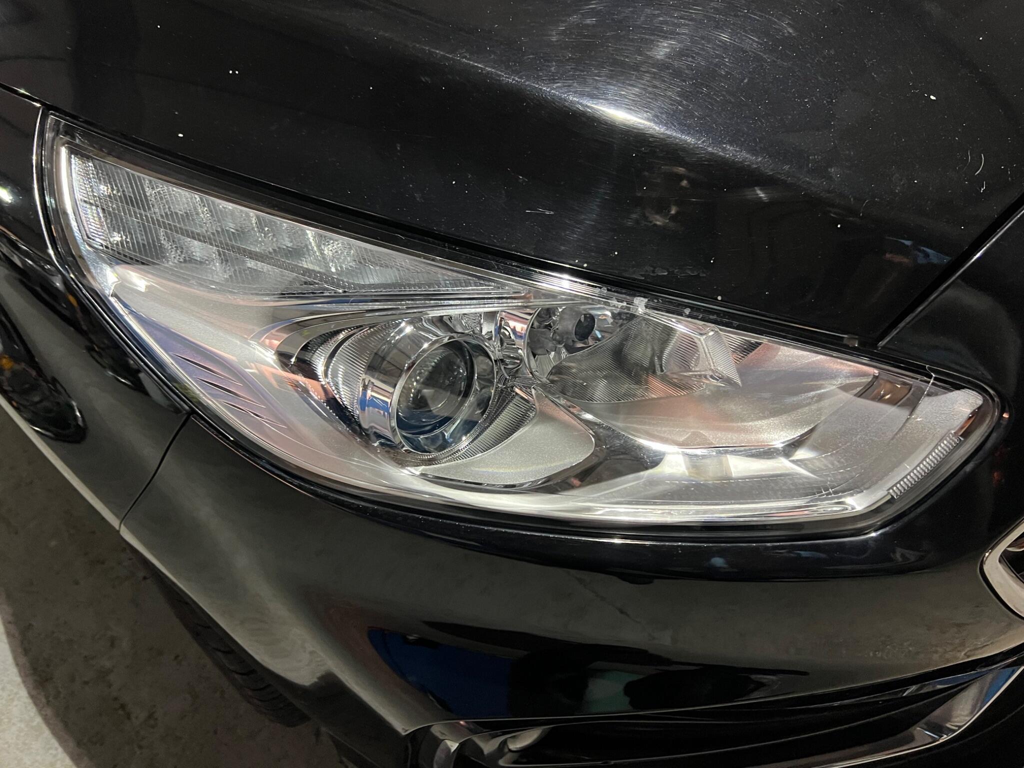 Ford Galaxy - Image 16