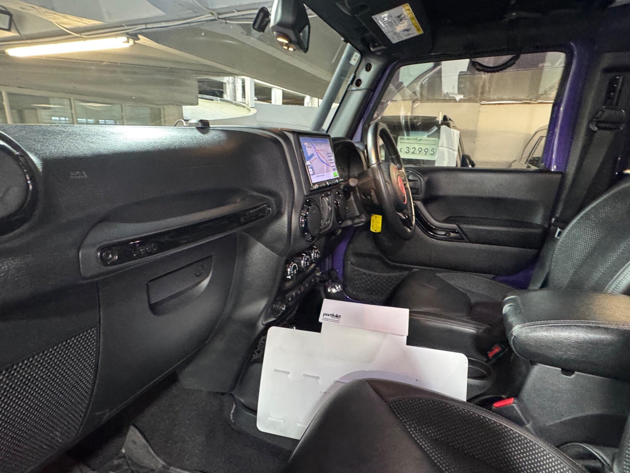 Jeep Wrangler - Image 10