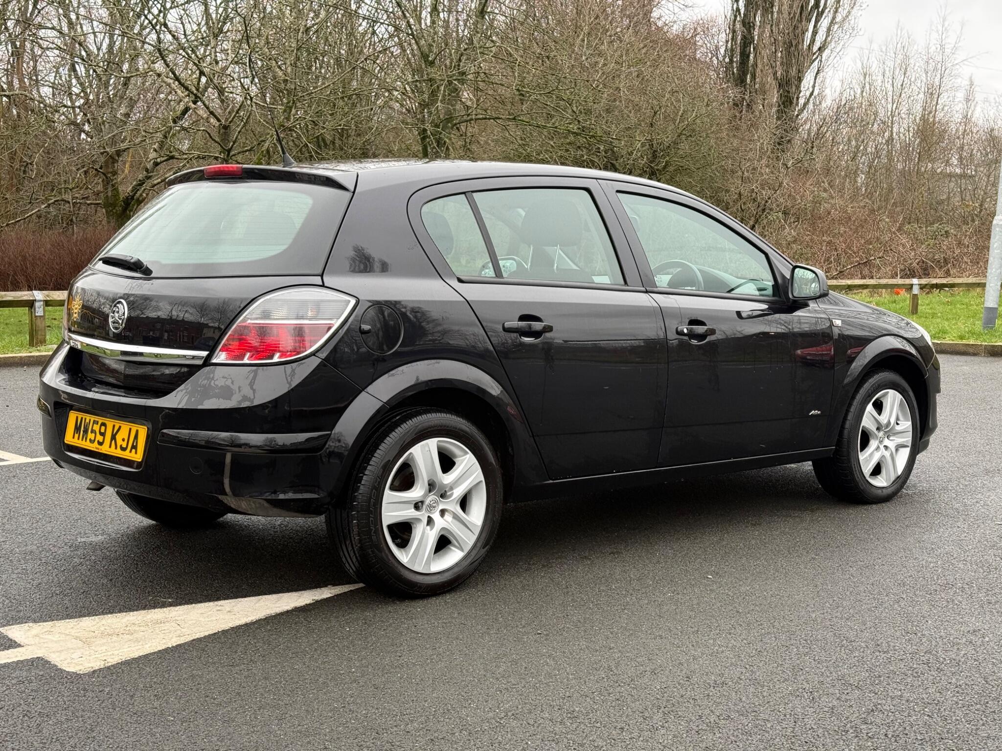 Vauxhall Astra - Image 6