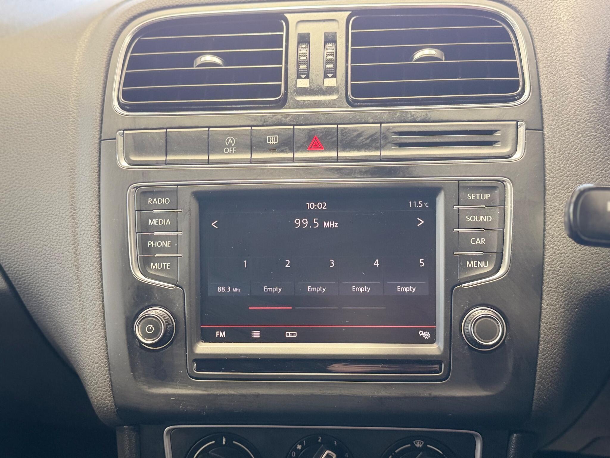 Volkswagen Polo - Image 22