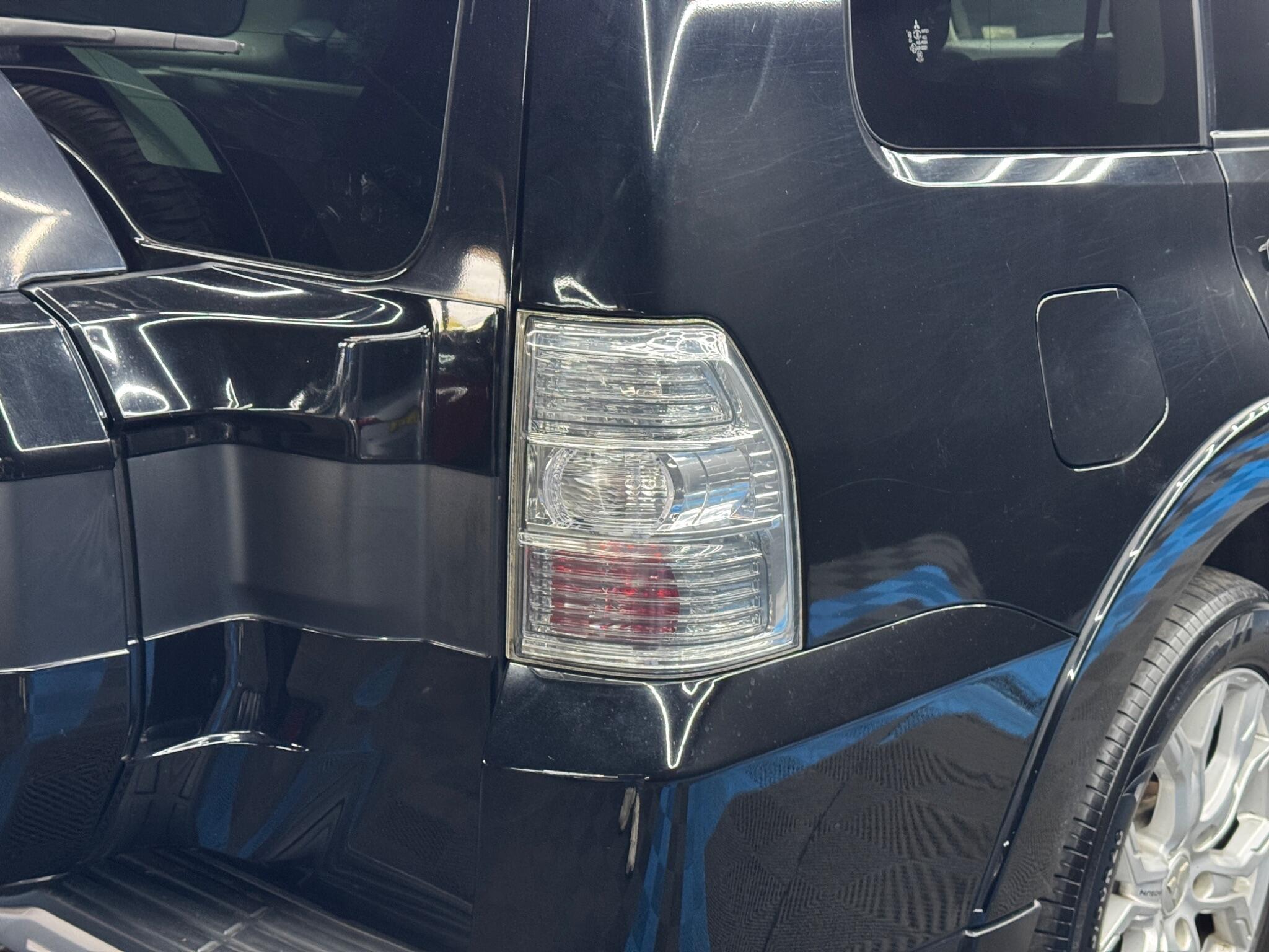 Mitsubishi Shogun - Image 44