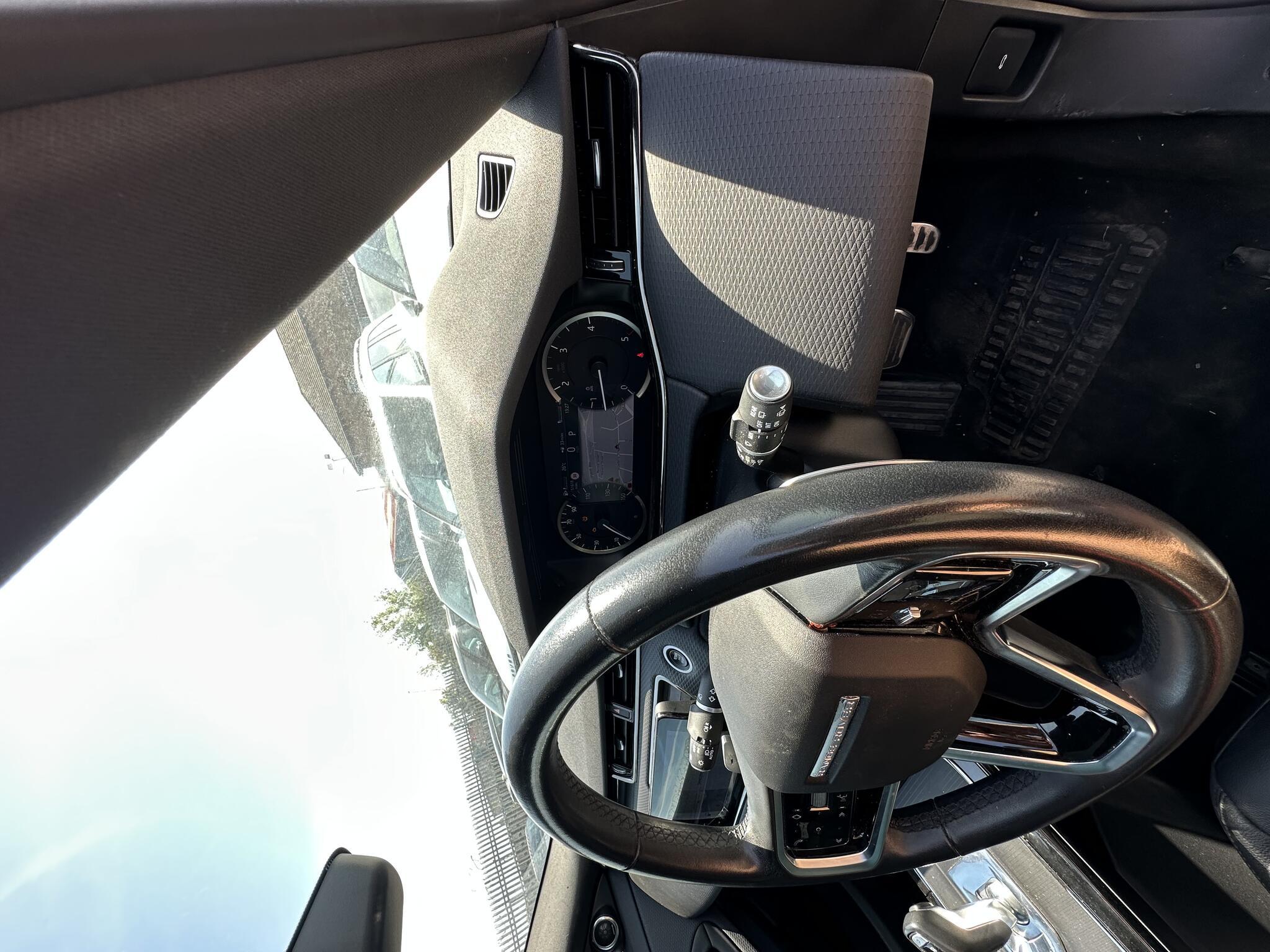 Land Rover Range Rover Evoque - Image 12