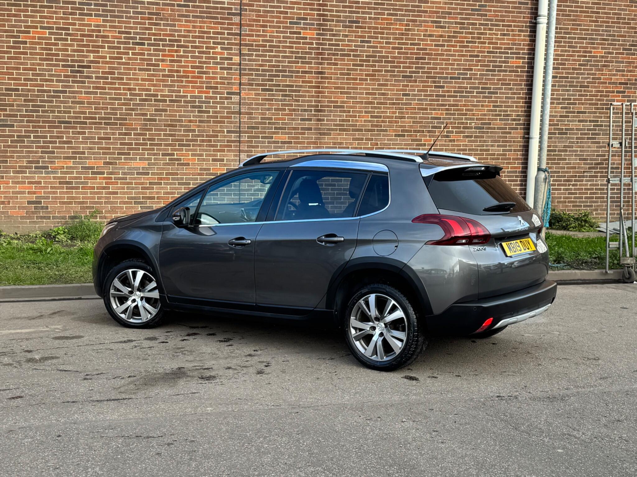 Peugeot 2008 - Image 12