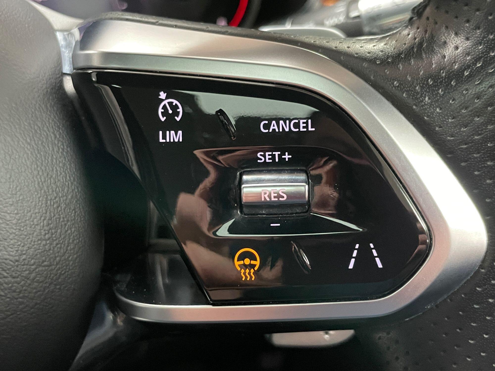 Jaguar F-Pace - Image 37