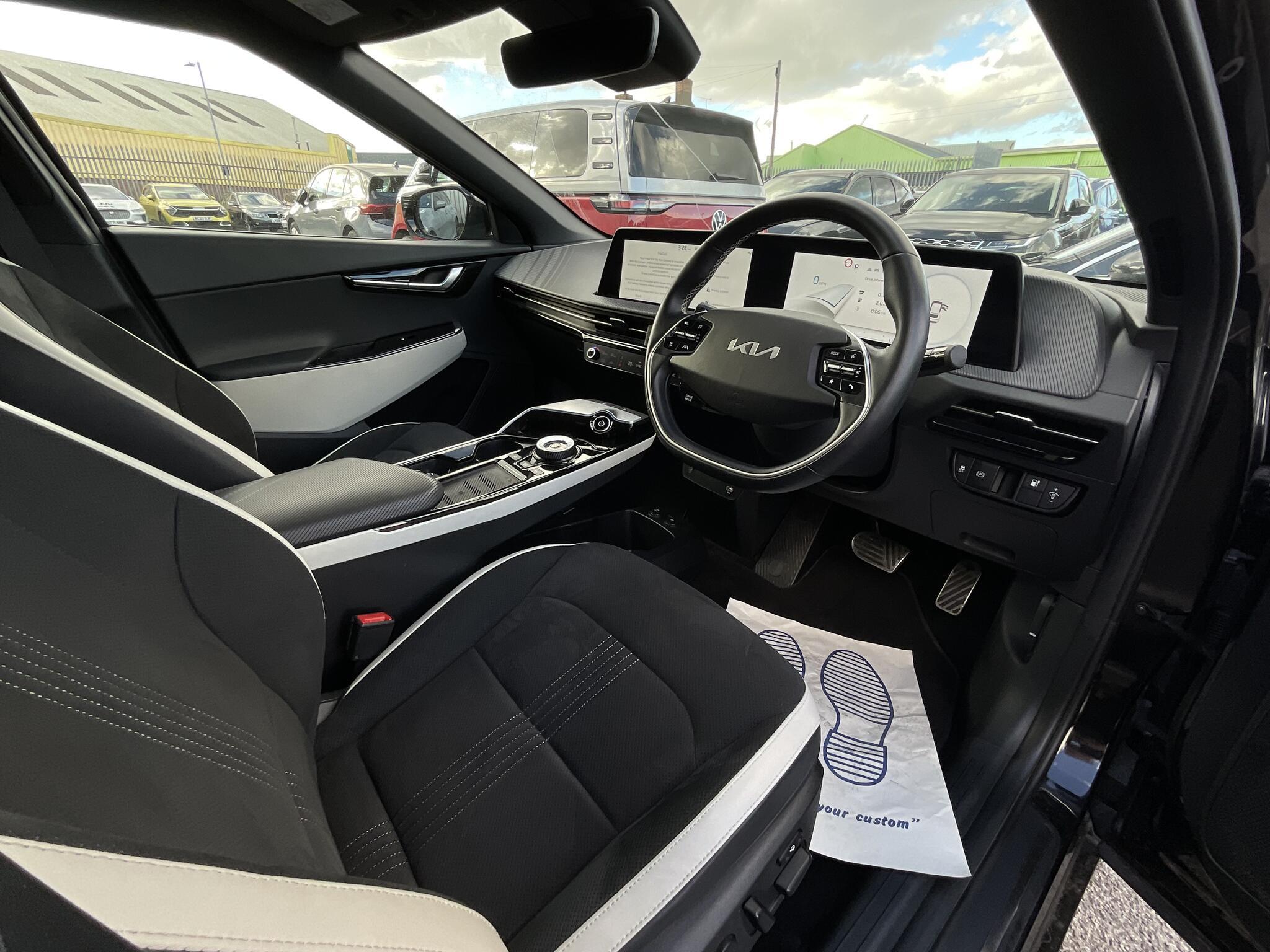Kia EV6 - Image 7