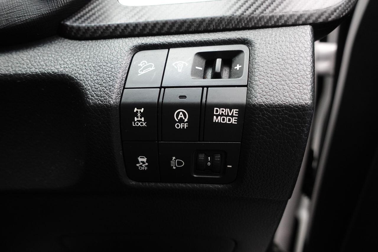 Hyundai Santa Fe - Image 33