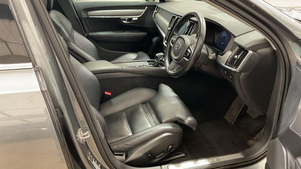Volvo V90 - Image 3