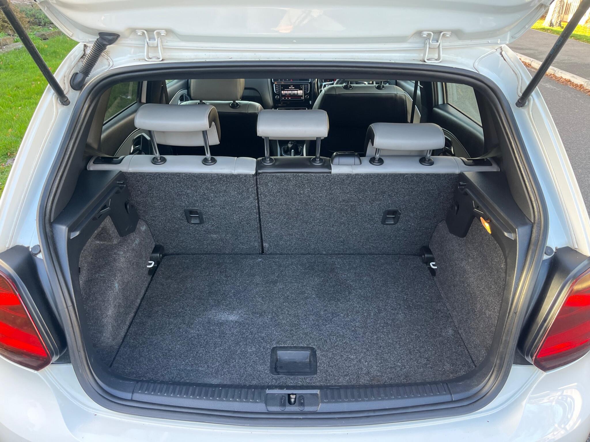 Volkswagen Polo - Image 7