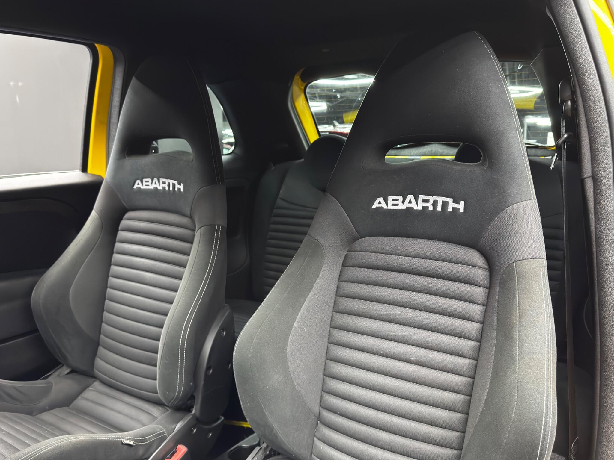 Abarth 595 - Image 14