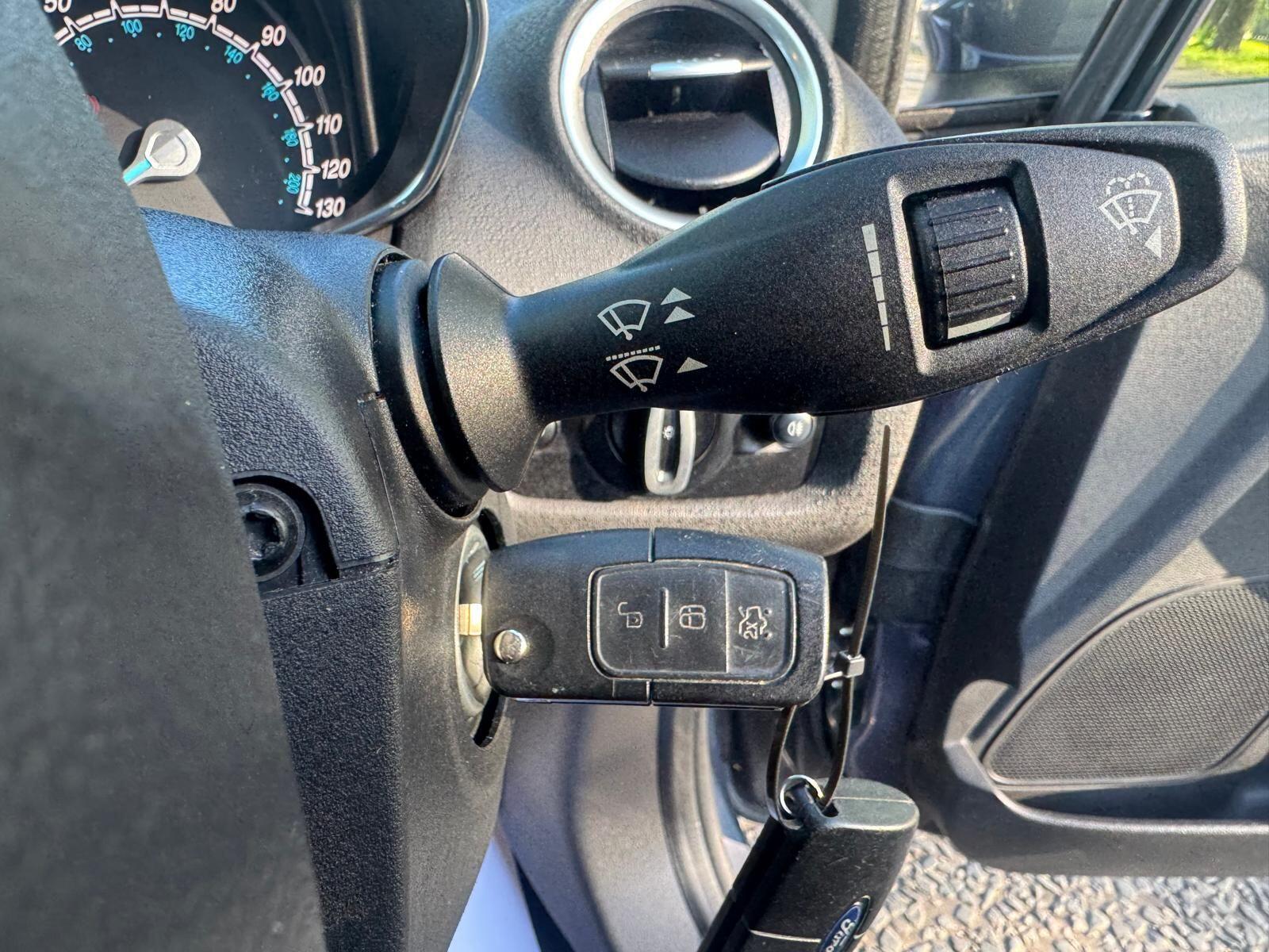 Ford Fiesta - Image 31