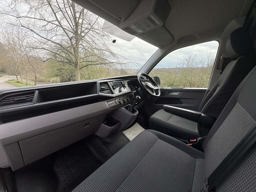 Volkswagen Transporter - Image 20