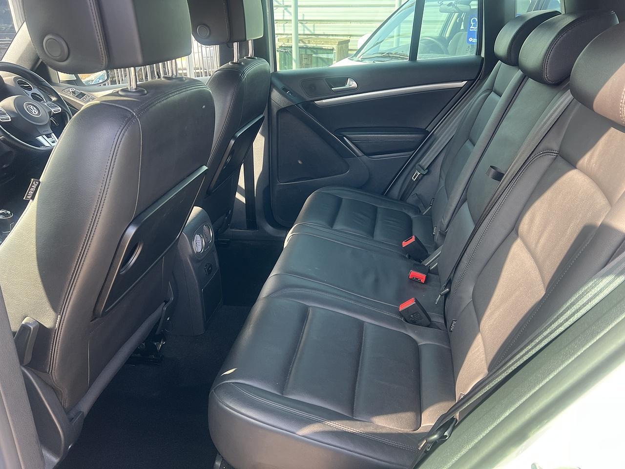 Volkswagen Tiguan - Image 20
