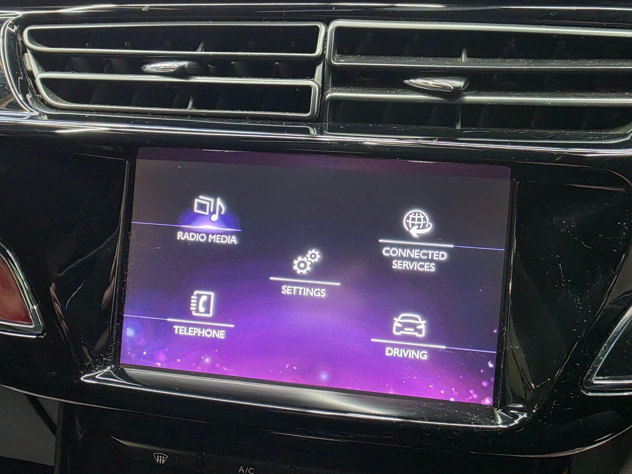 DS AUTOMOBILES DS 3 - Image 17