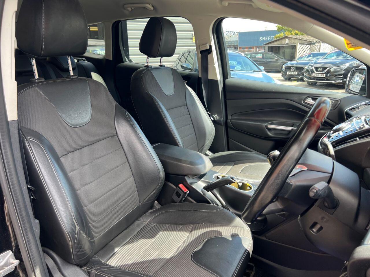 Ford Kuga - Image 14
