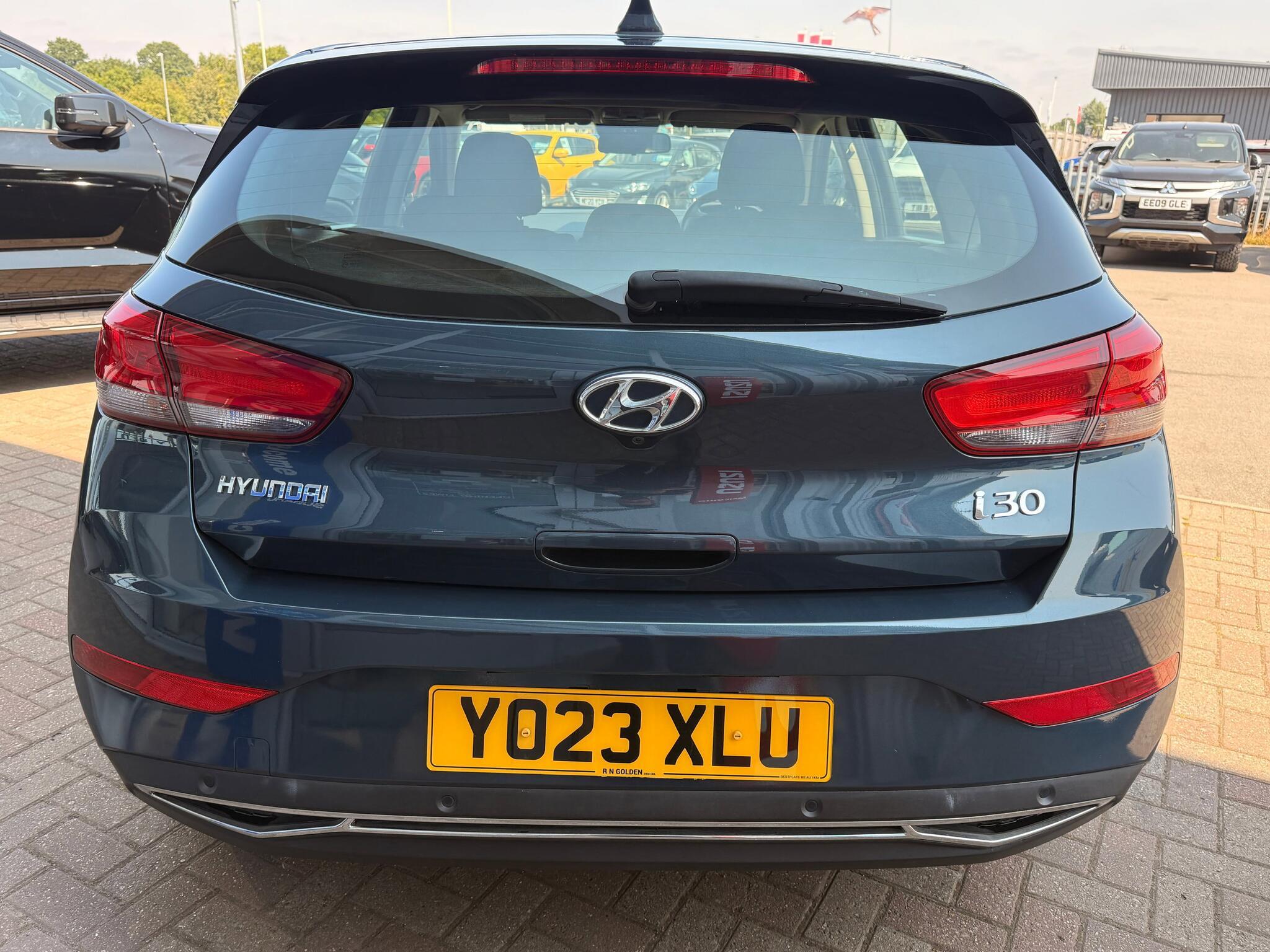 Hyundai i30 - Image 6
