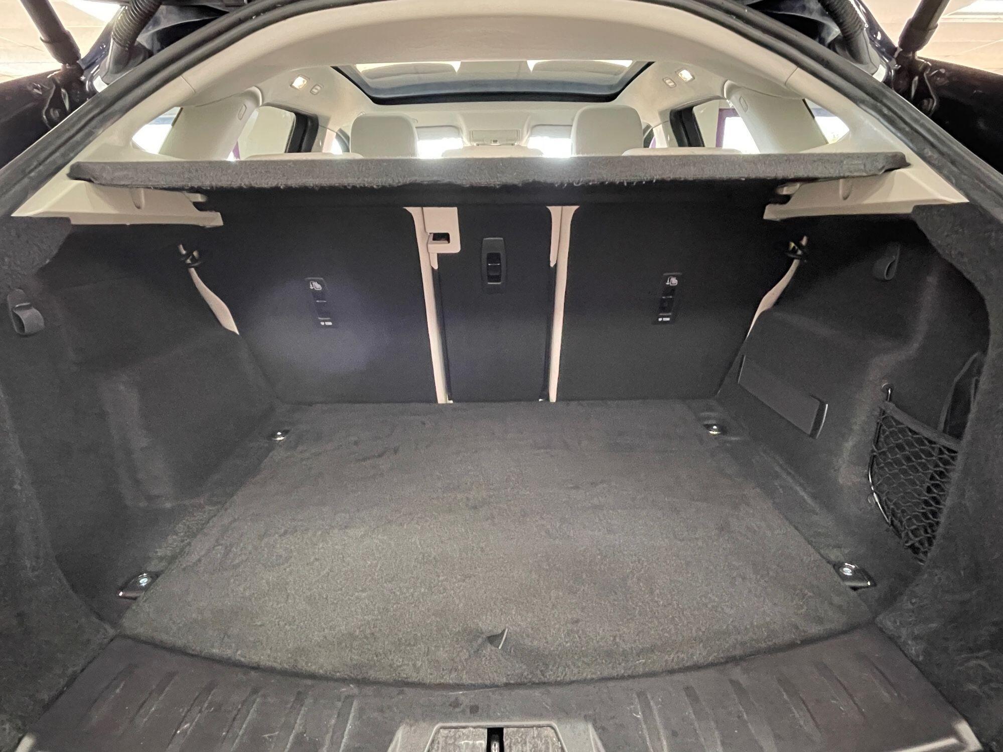 Jaguar E-Pace - Image 18