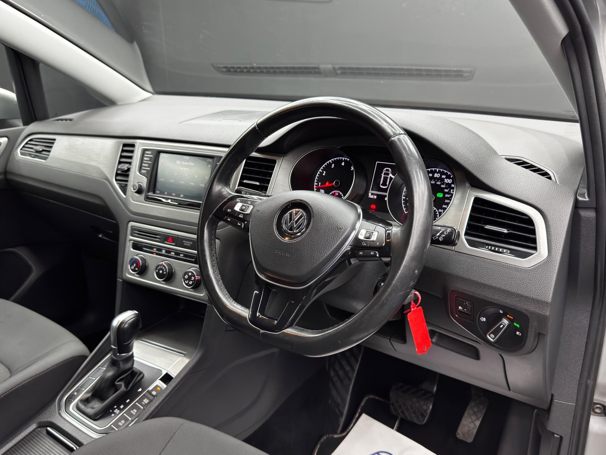 Volkswagen GOLF SV - Image 9