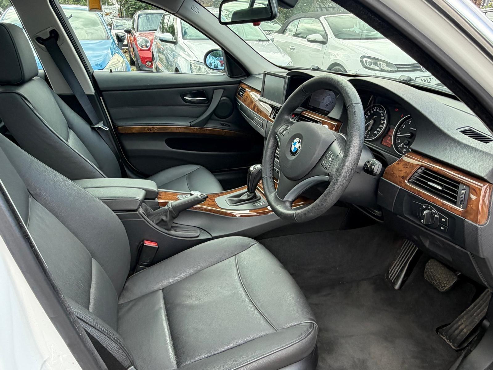 BMW 3 Series - Image 13