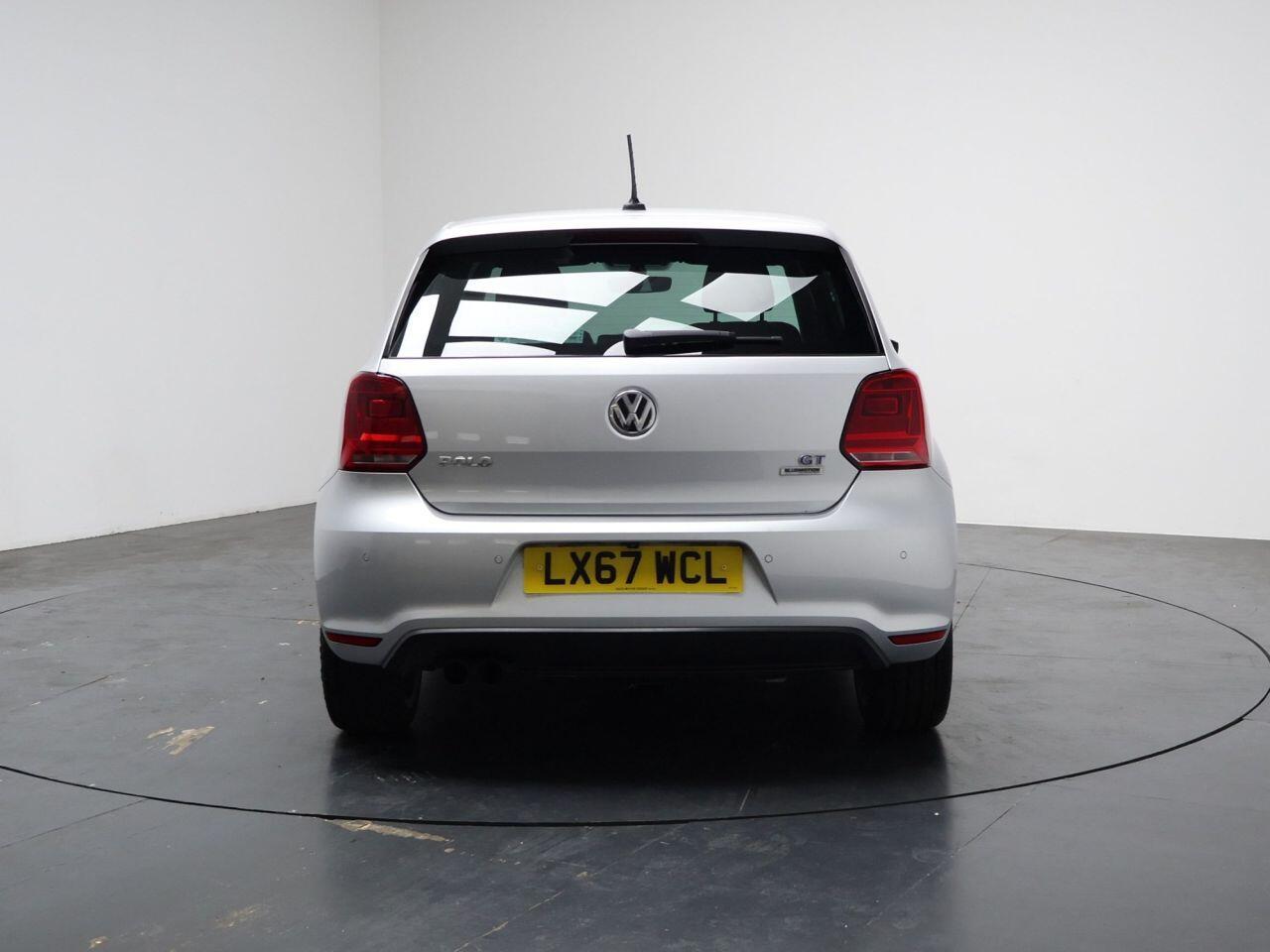 Volkswagen Polo - Image 11