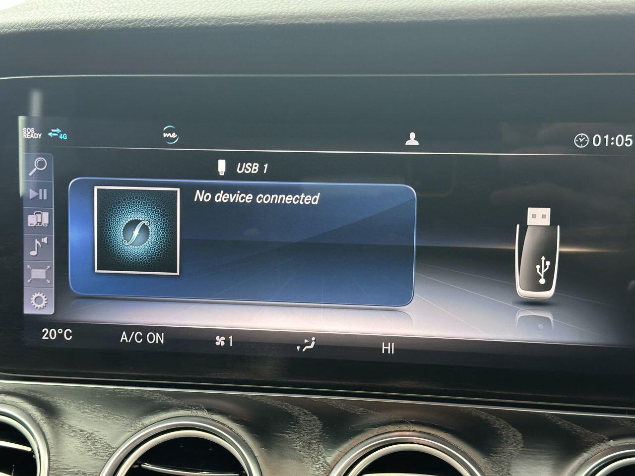 Mercedes-benz E-CLASS - Image 23