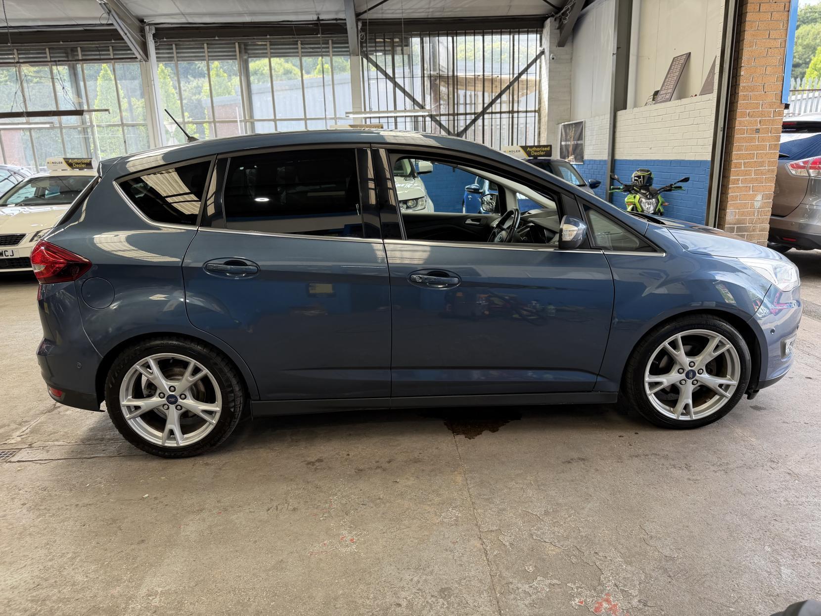 Ford C-MAX - Image 8