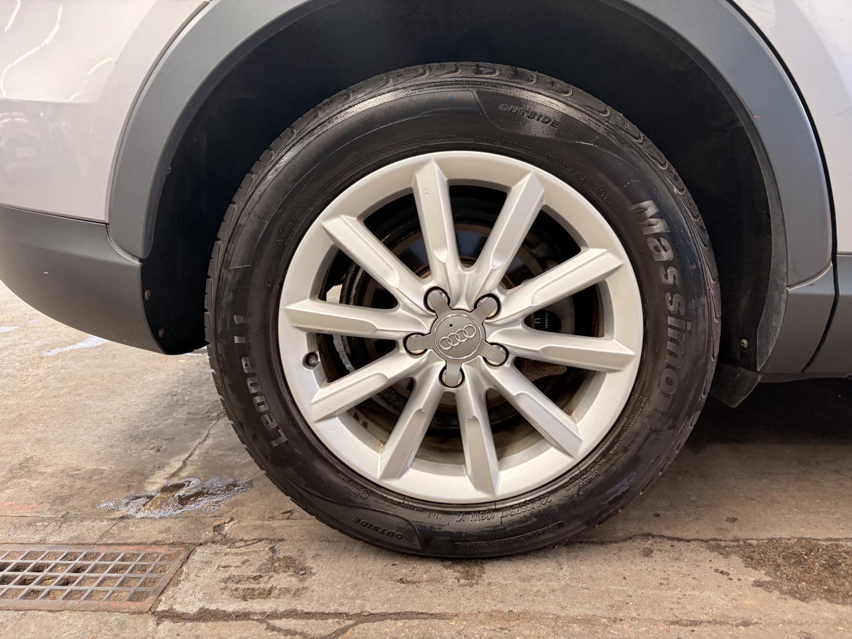 Audi Q3 - Image 18