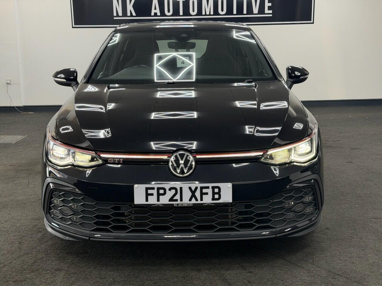 Volkswagen Golf - Image 9