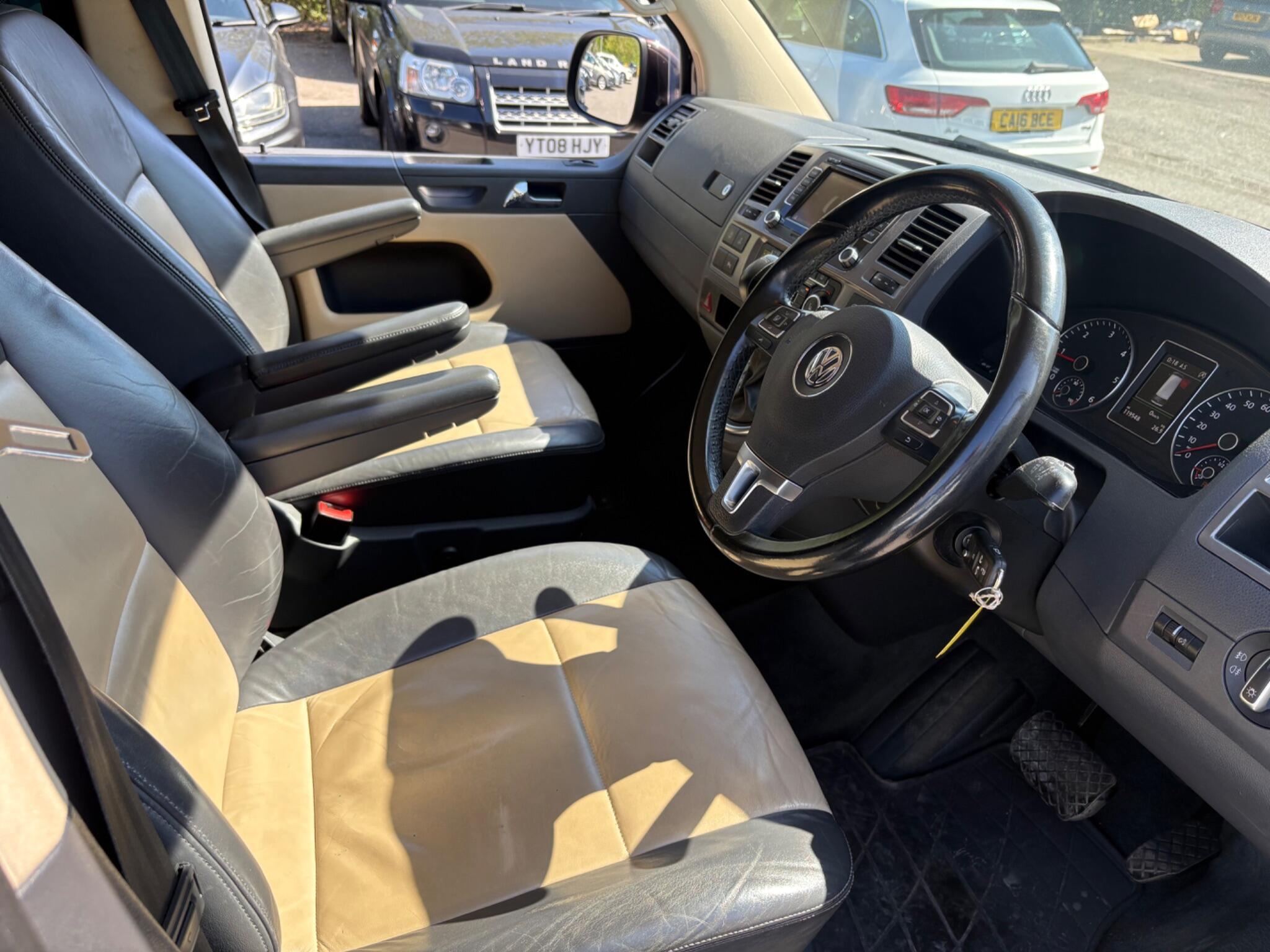 Volkswagen CARAVELLE - Image 3