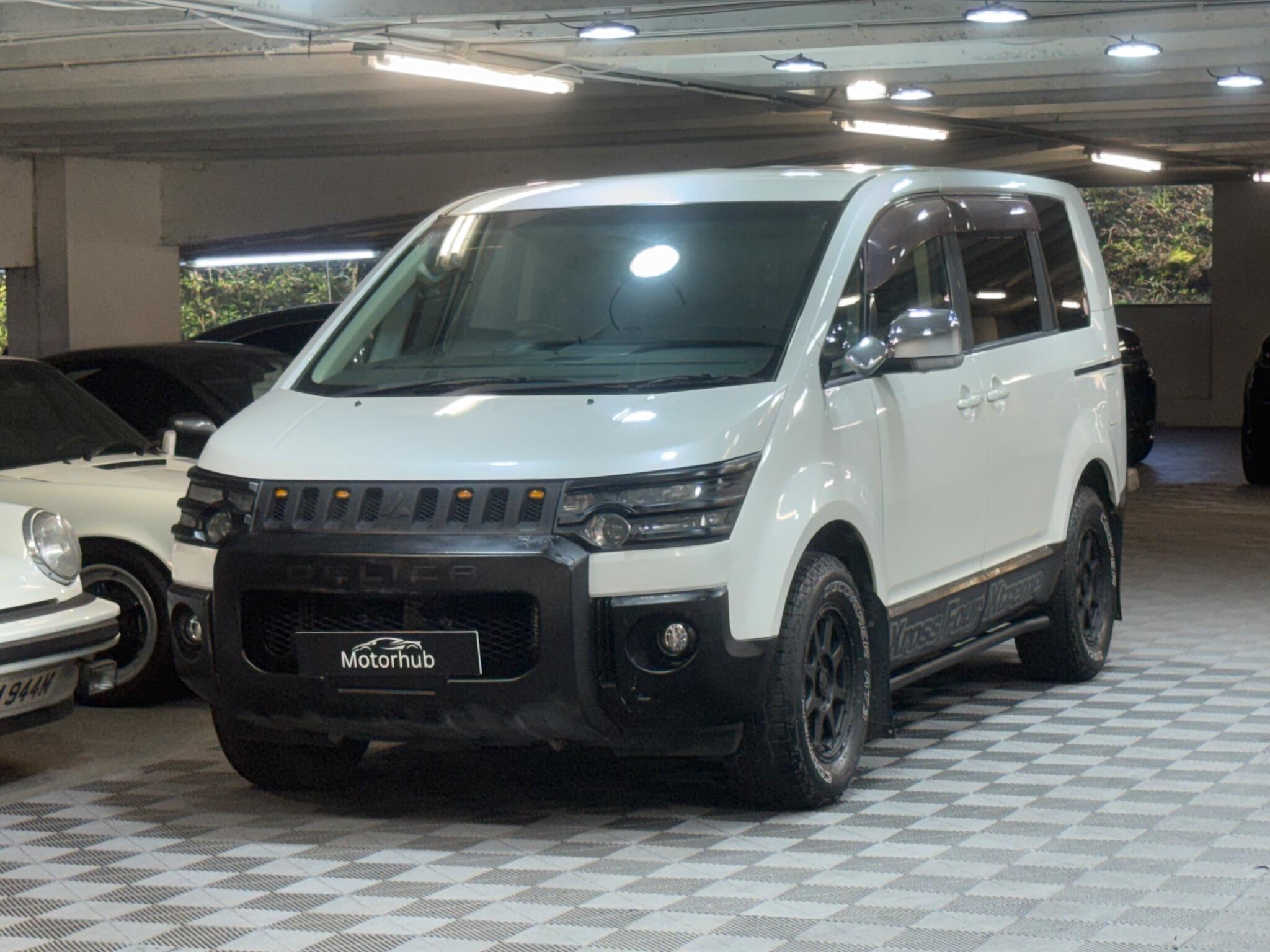 Mitsubishi Delica - Image 7
