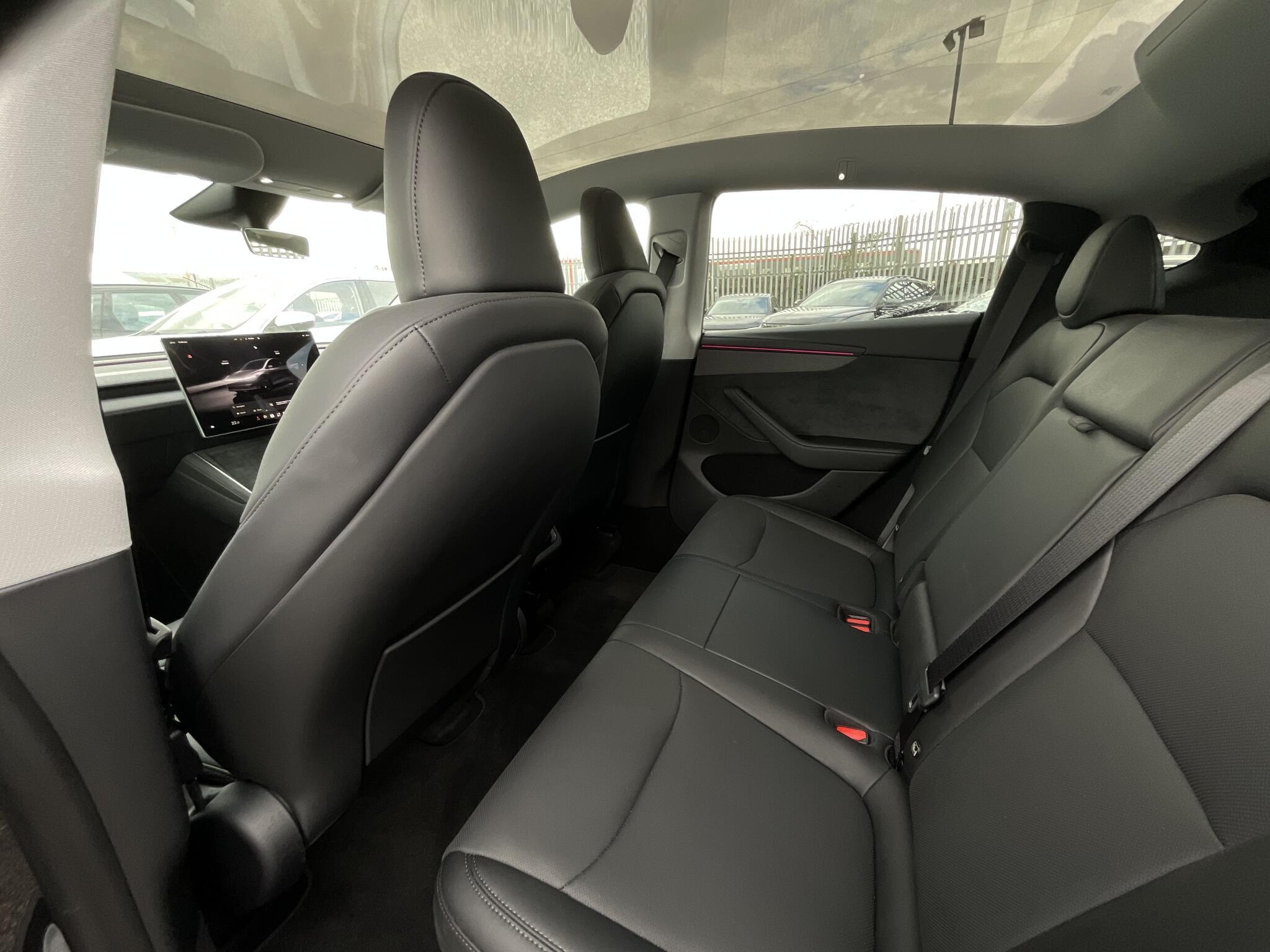 Tesla Model Y - Image 13