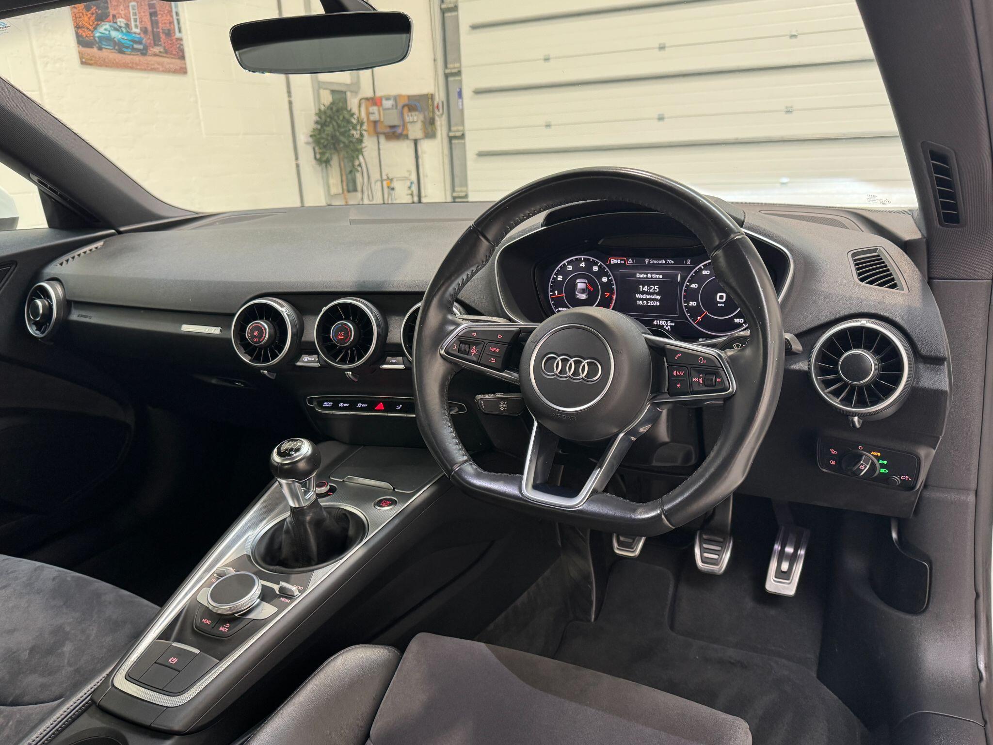 Audi TT - Image 16