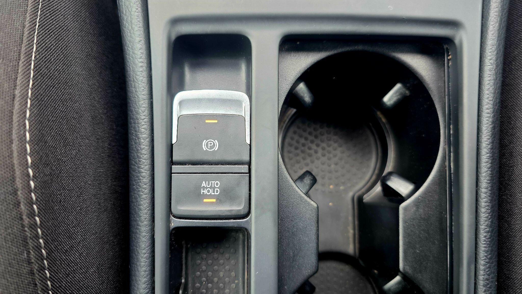 Volkswagen Golf - Image 29