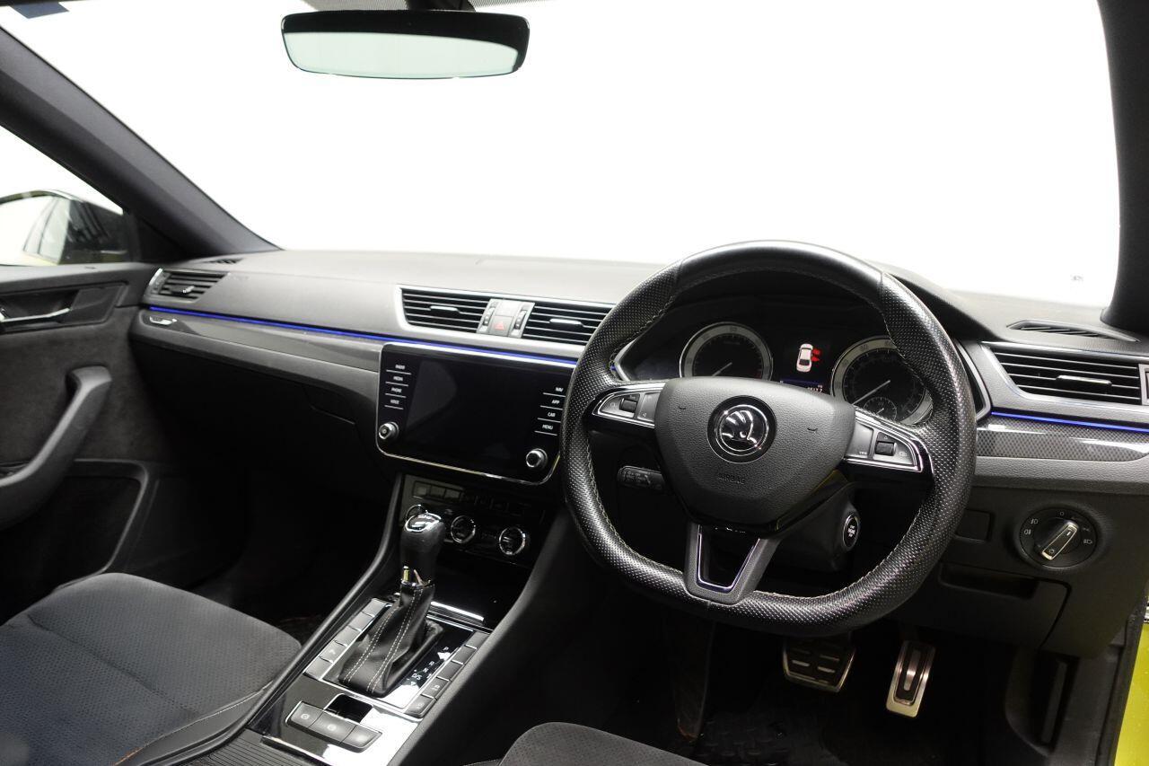 Skoda Superb - Image 36