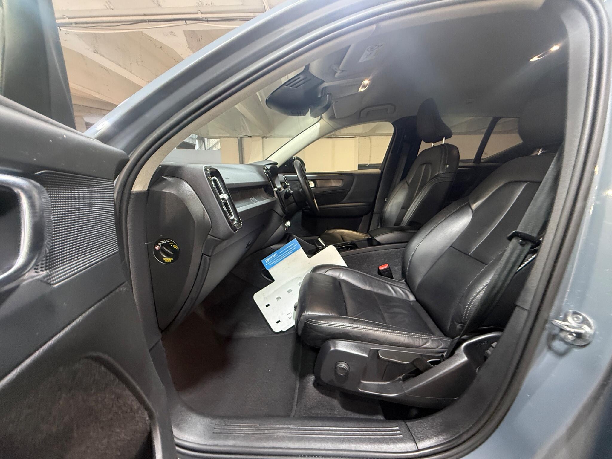 Volvo XC40 - Image 9