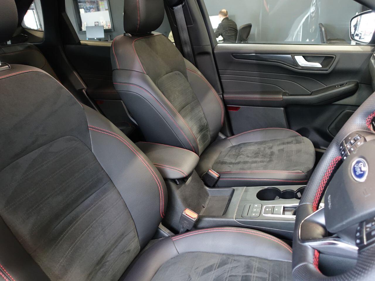 Ford Kuga - Image 15