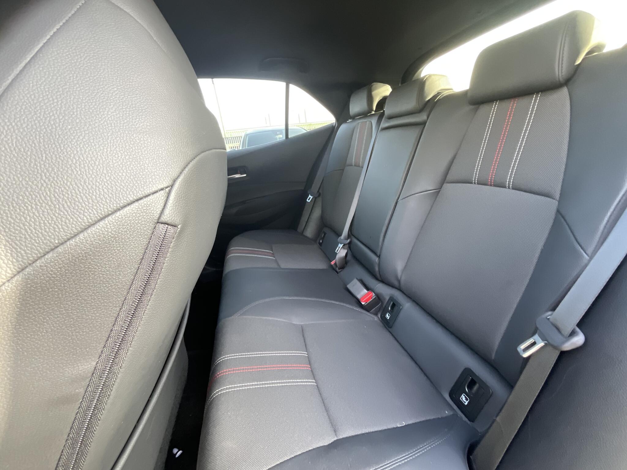 Toyota Corolla - Image 9