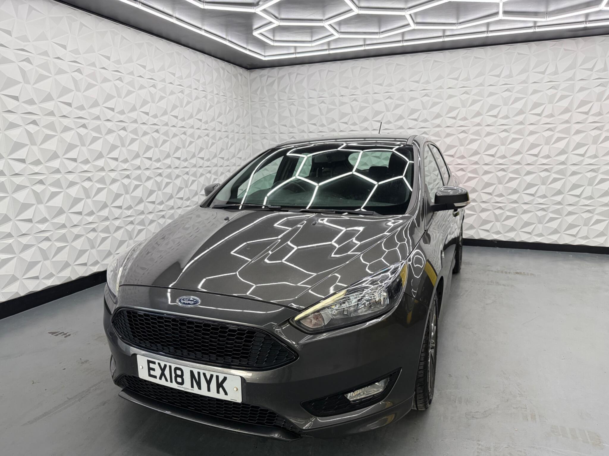Ford Focus - Image 5
