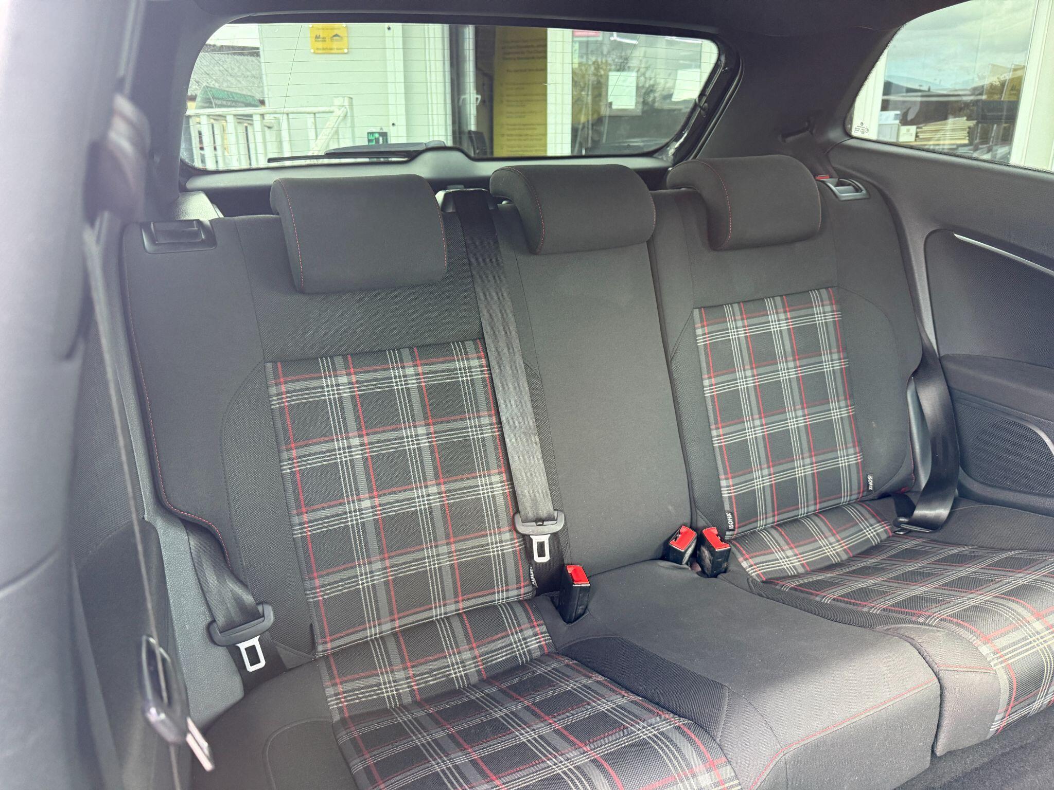 Volkswagen Polo - Image 4