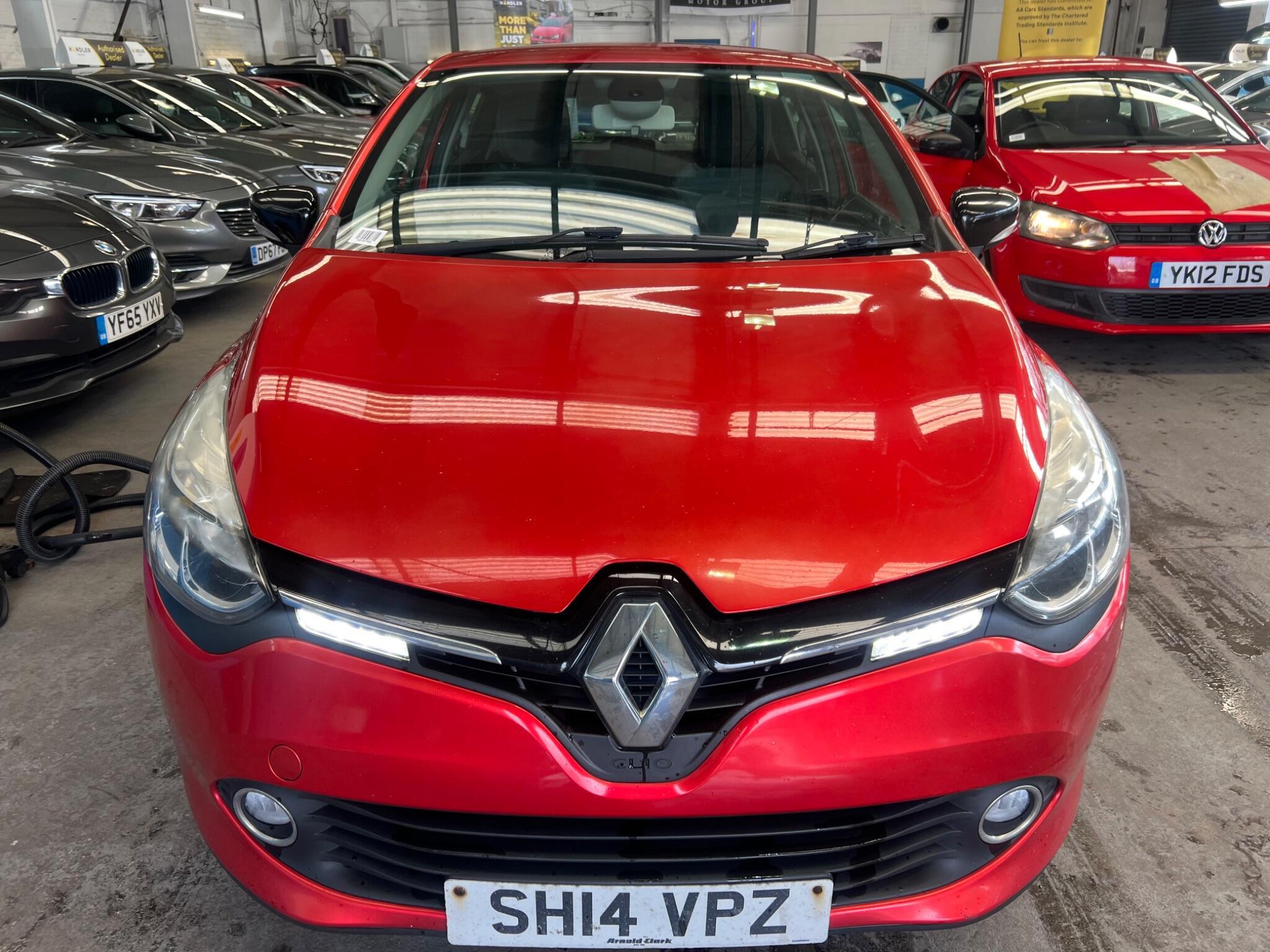 Renault Clio - Image 8