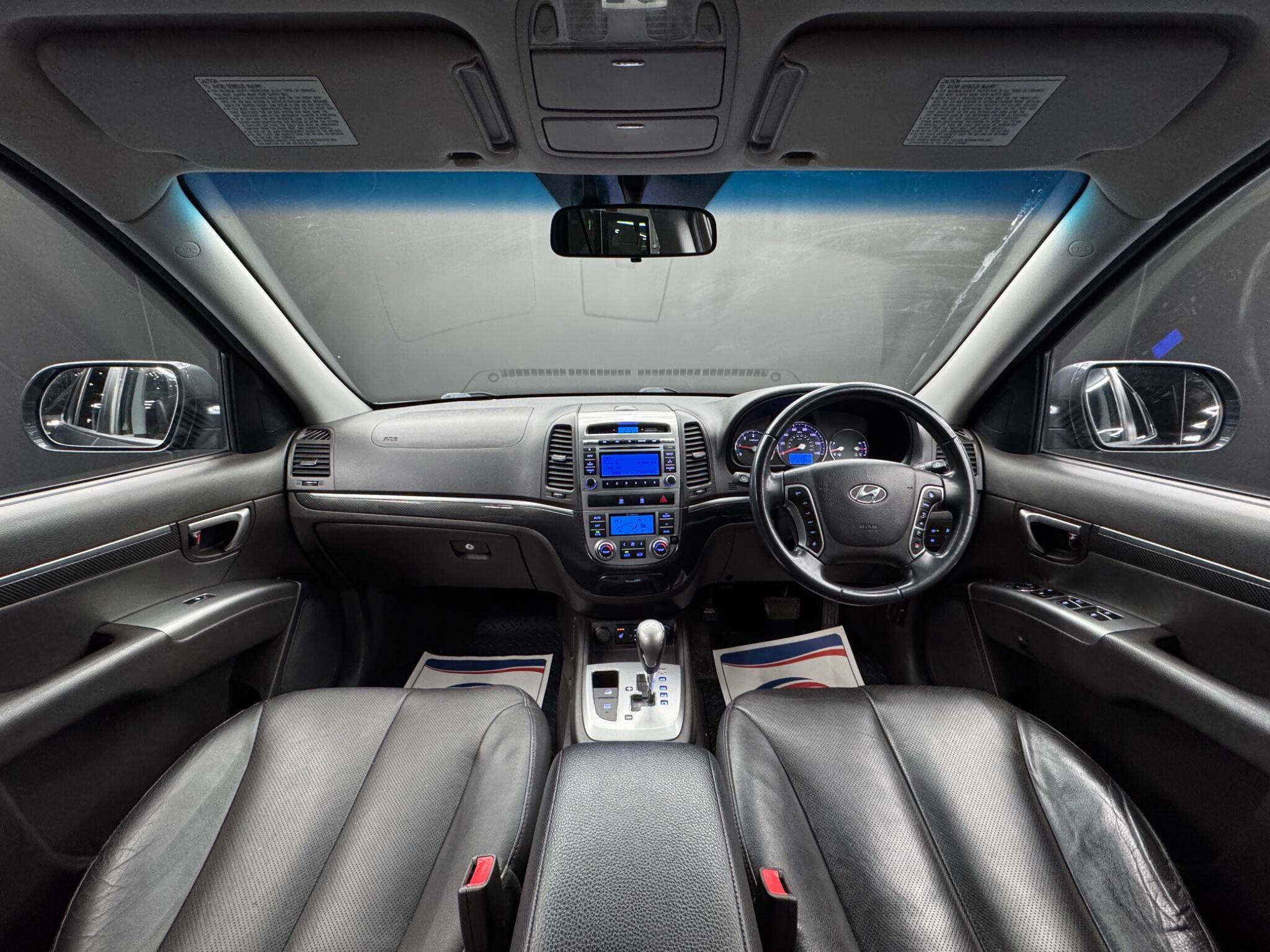 Hyundai Santa Fe - Image 17