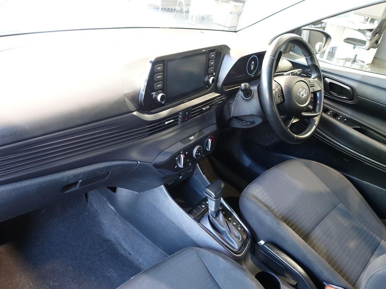 Hyundai i20 - Image 11